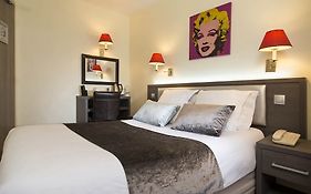 Hôtel Aston  3*